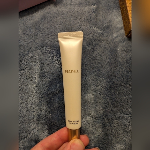Femmue Ideal Intense Eye Cream 0.7oz. 20g - Picture 9 of 11